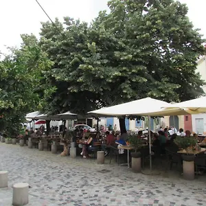 https://le-studio-de-lartiste.fr-provencehotel.com
